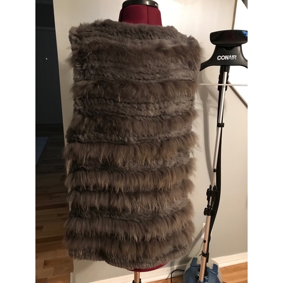 Badgley Mischka Emilia Fur Vest - Picture 4 of 6